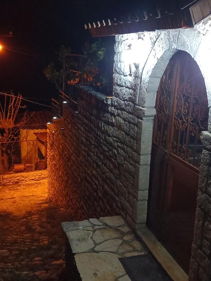 Guest House Bumbli Berat Rom bilde
